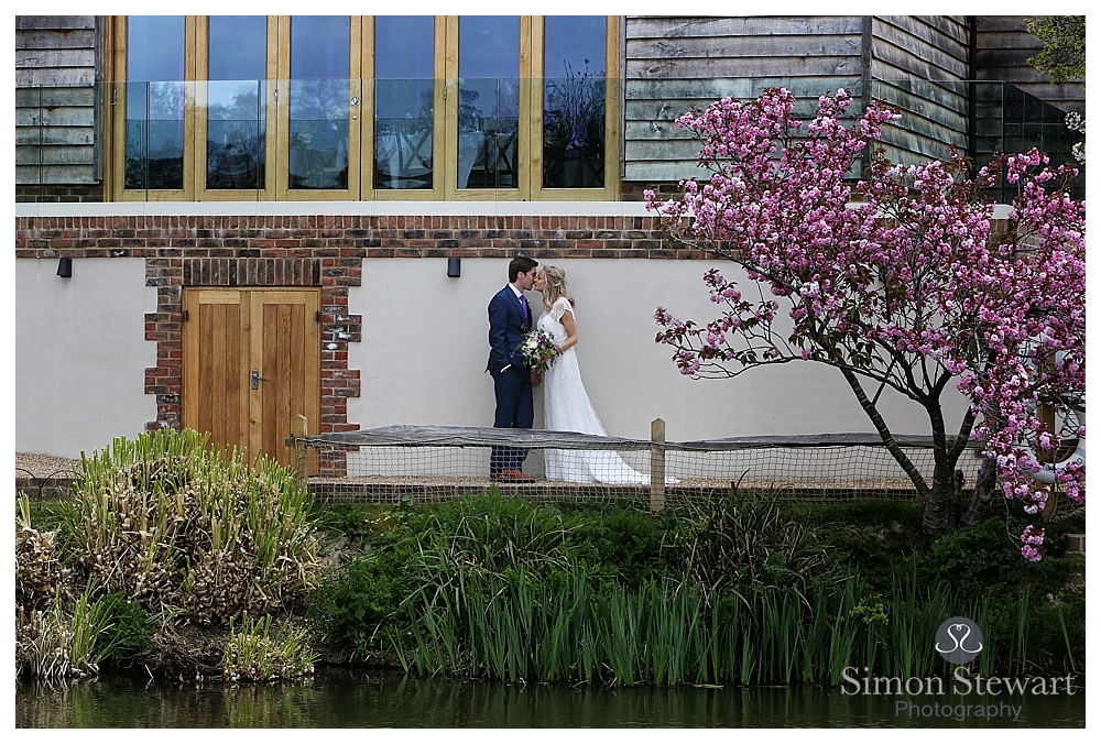 ross-hannahs-beautiful-wedding-brookfield-barn